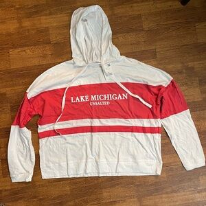 NWT Southern Spirit Lake Michigan white/pink hooded  top  size Medium